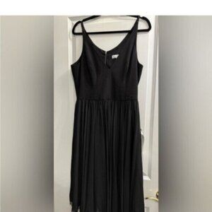 Classic Black V-Neck Sleeveless Dress